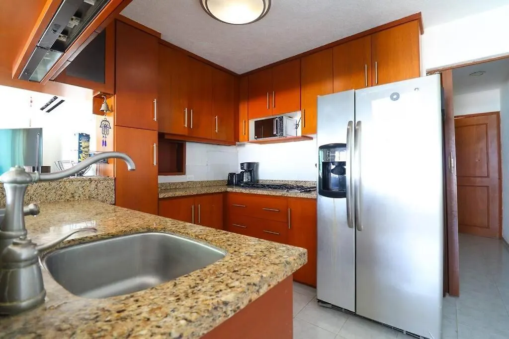 Penthouse On The Beach With Private Sea View Cancun Apartment