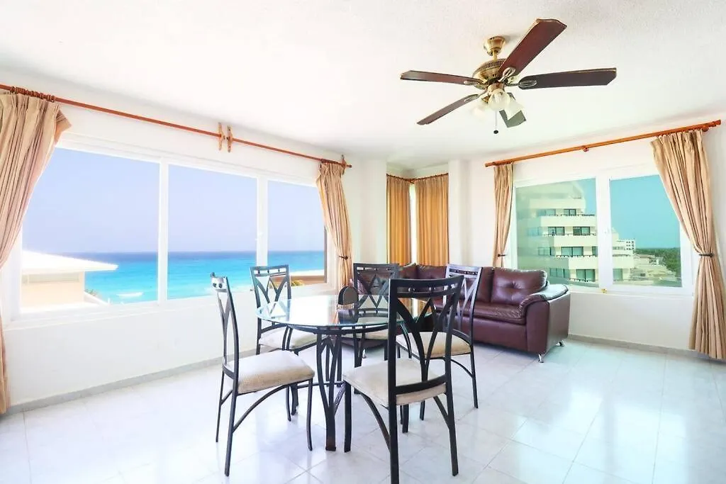 Penthouse On The Beach With Private Sea View Cancun Apartment