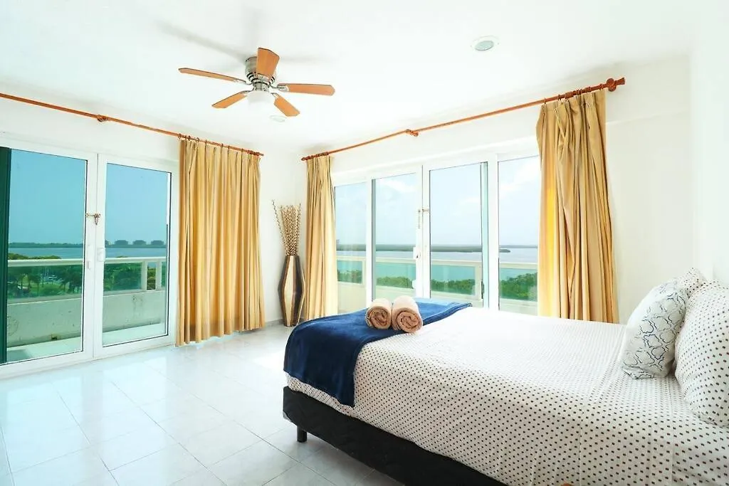 Penthouse On The Beach With Private Sea View Cancun